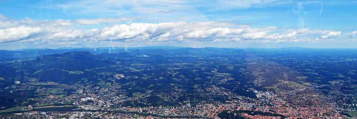 Flugwegposition um 10:56:08: Aufgenommen in der Nähe von Graz, Österreich in 1705 Meter